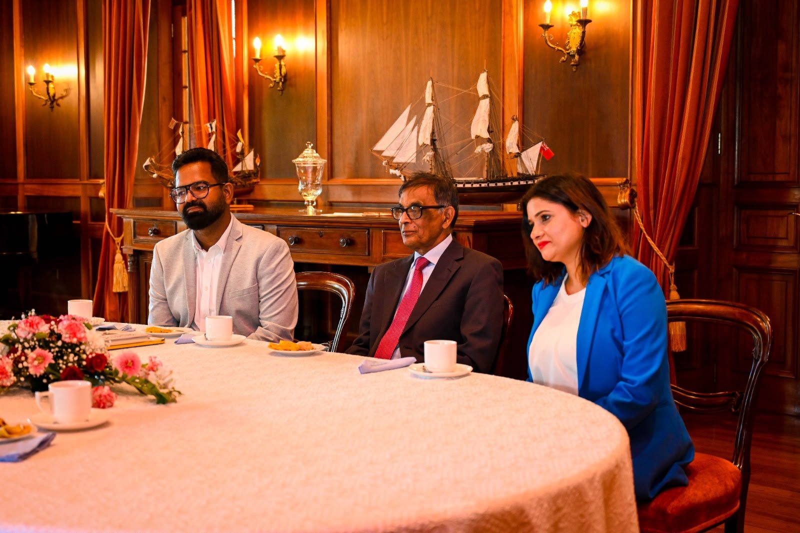 Dr Himanshu Verma with the President of Mauritius at State House, Réduit